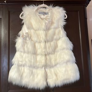 Andrew Marc white faux vest White Size L